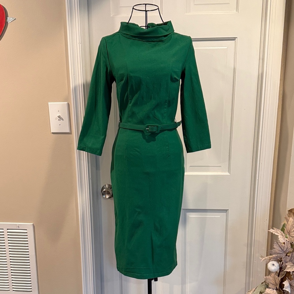 Elegant Green Women's Dress